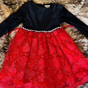 Rare Editions Beautiful Holiday Christmas Velvet and Red Sequins Dress Size 6
